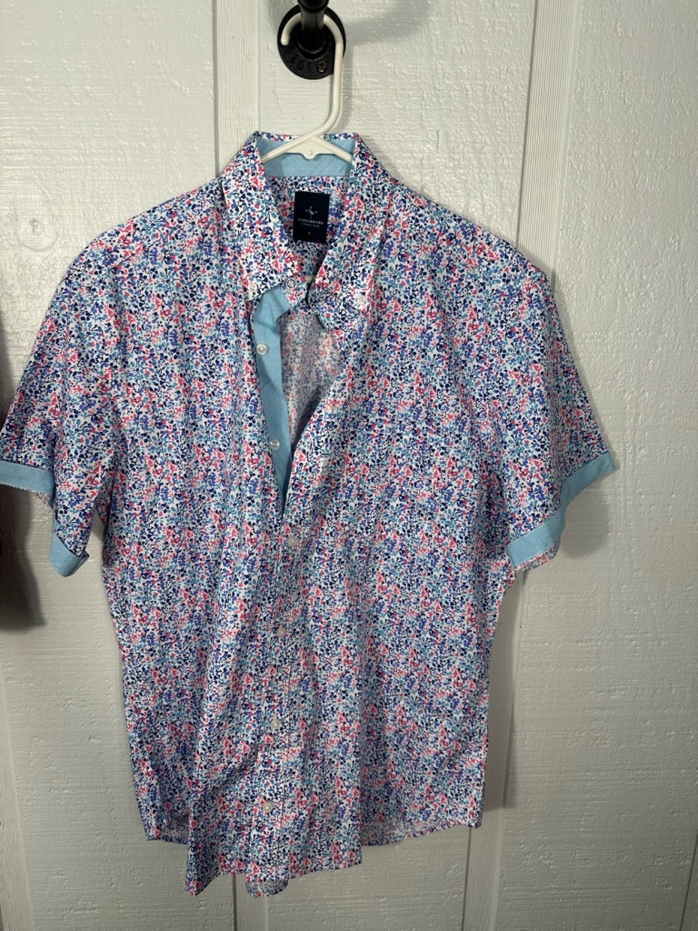 Tailorbyrd Men’s Floral Short Sleeve Mens Shirt Size Large EUC